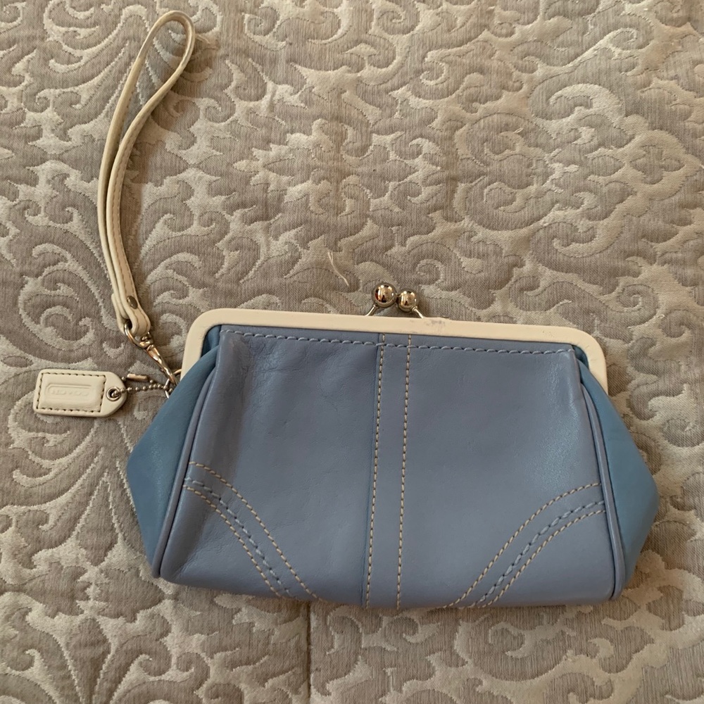 Coach wristlet - Picture 2 of 3